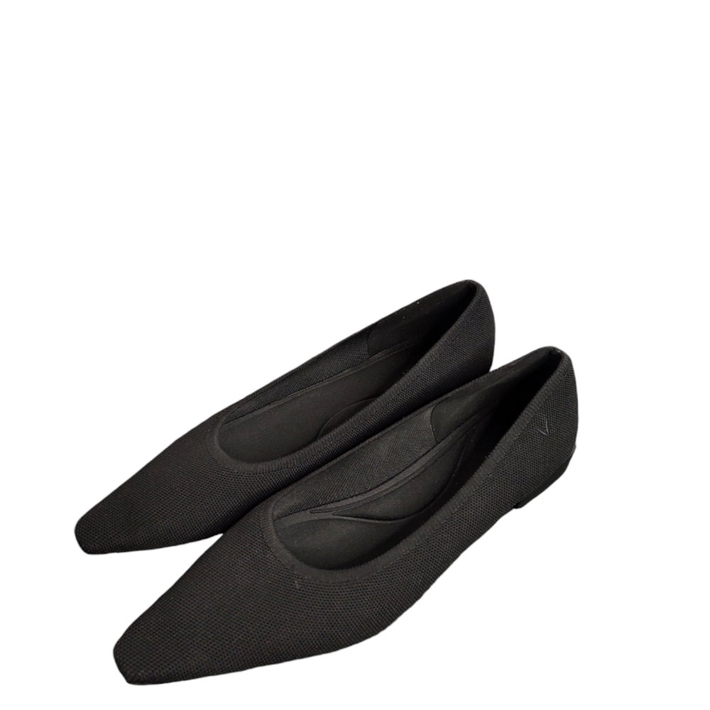 Vivaia Pointed Black Flats